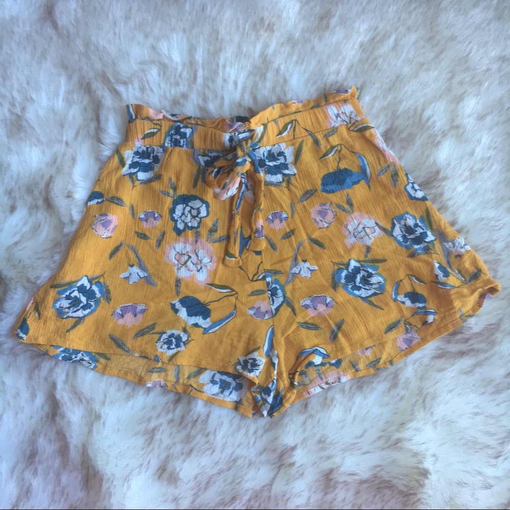 Pull & Bear yellow floral shorts - XXS to XS